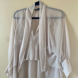 Zara White Blouse SIZE XS (fits S/M)